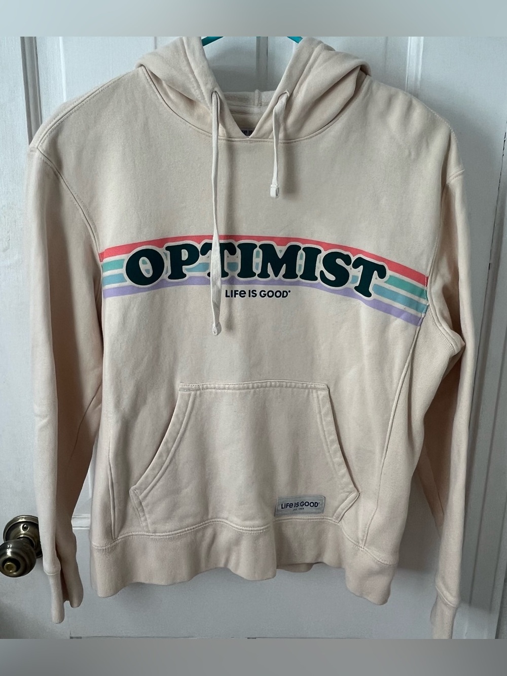 Life Is Good  Women’s OPTIMIST Retro Hoodie Sweatshirt in Putty White. Small
